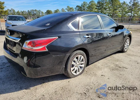 2015 Nissan Altima 2.5 S z USA, uszkodzony, nr VIN 1N4AL3AP7FC488529